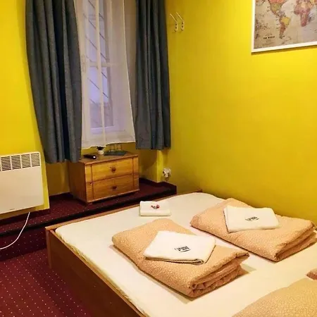 Simple Budapest