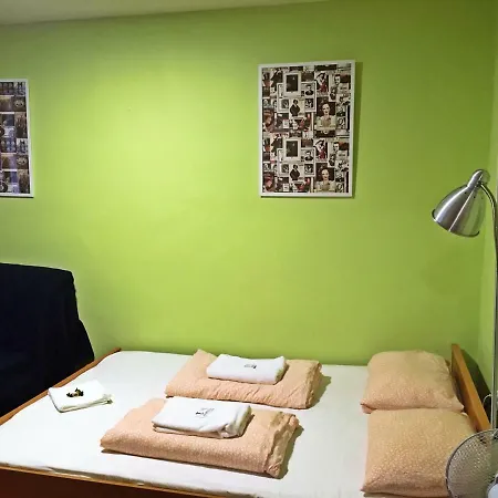 Simple Hostel *